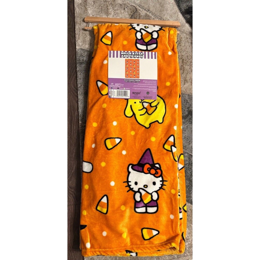 NEW Hello Kitty Witch Dog Candycorn Halloween Throw Blanket 50”x70” 2026 VIRAL